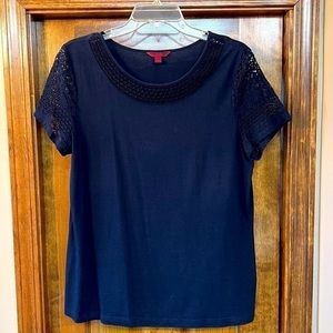 Collection Navy Blue SS Tee Crocheted Sleeves Neckline Sz L EUC